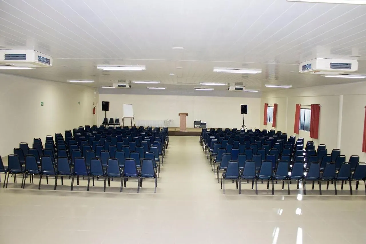 diRoma Fiori com roupa de cama, geladeira, fogão cozinha completa, parque aquático e garagem Apartamento Caldas Novas
